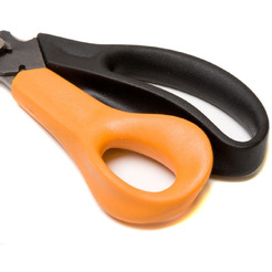 Ножницы универсальные Fiskars Cuts+More 1000809