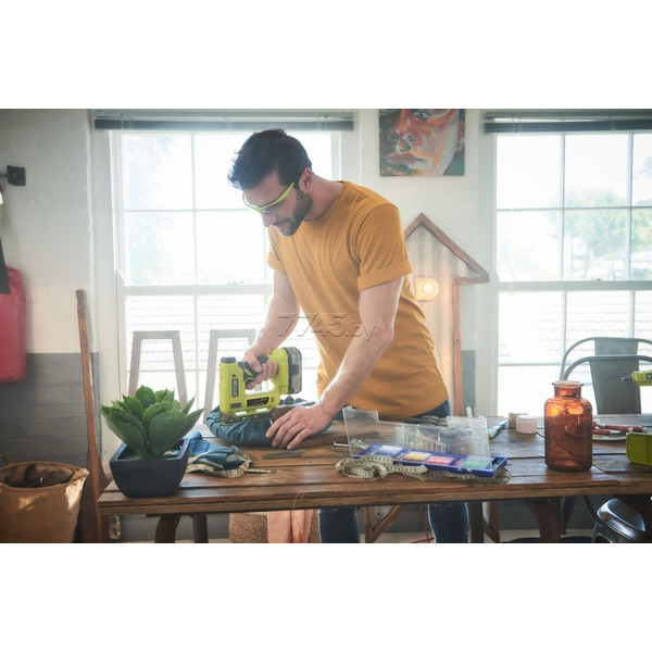 Степлер Ryobi R18ST50-0 (5133004496) без АКБ и ЗУ