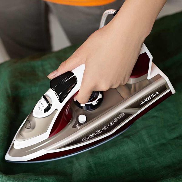 Электроутюг ARESA AR-3122