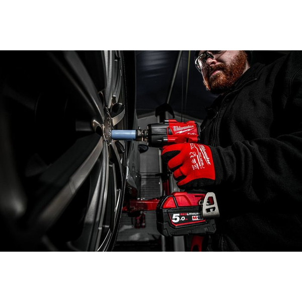 Гайковерт Milwaukee M18 FUEL M18FMTIW2F12-0 4933498057 (без АКБ)
