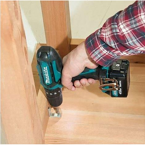 Дрель-шуруповерт Makita DF332DZ (без АКБ и ЗУ)