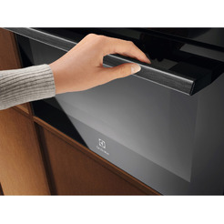 Встраиваемая микроволновая печь ELECTROLUX LVM8E08Z