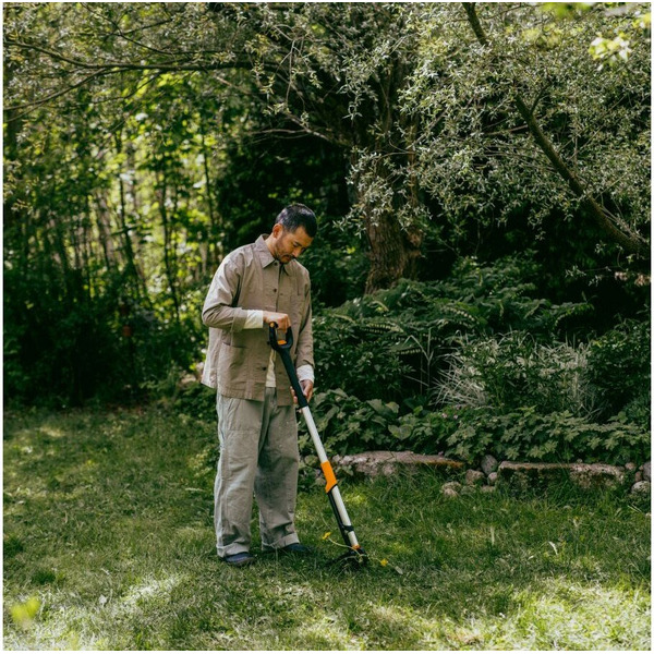 Корнеудалитель телескопический Fiskars 1080409