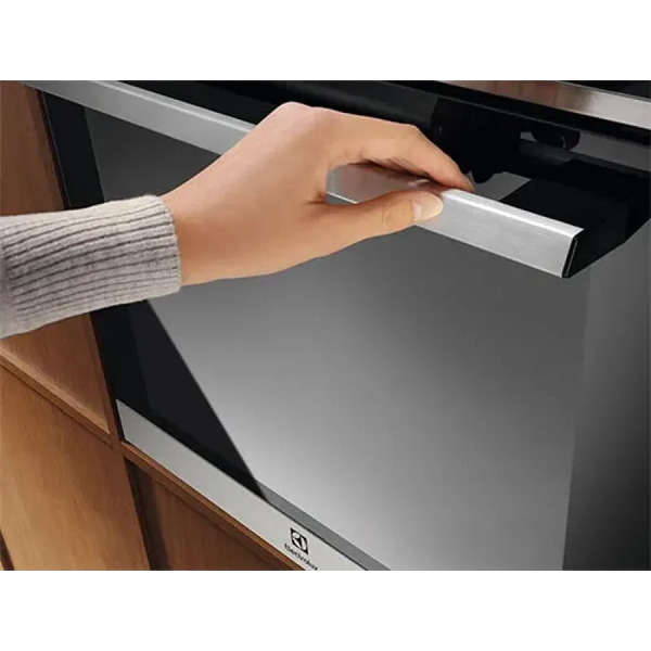 Духовой шкаф Electrolux MealAssist 700 LOE8F38X