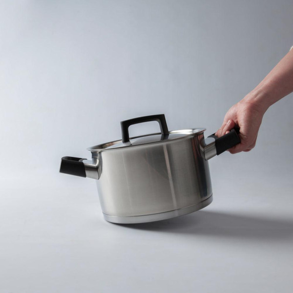 3900023 Ron кастрюля с крышкой 20 см 3,7 л