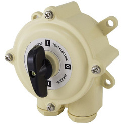 Пакетный выключатель TDM Electric ПВ3-40 3П 40А 220В IP56 SQ0723-0017