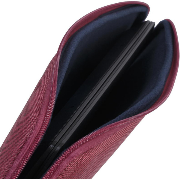 Чехол Rivacase 7703 (красный)