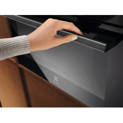 Микроволновая печь Electrolux LVM9E2XZ