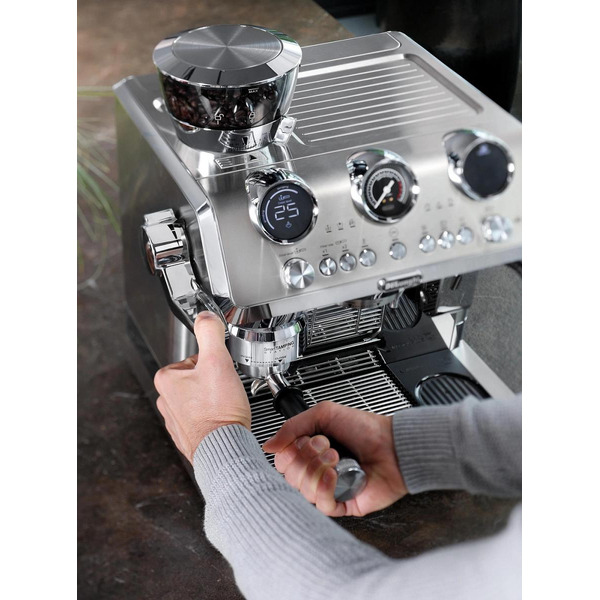 Кофемашина DeLonghi EC9885.M