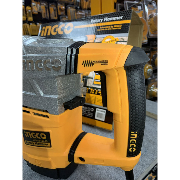 Перфоратор INGCO RH18008