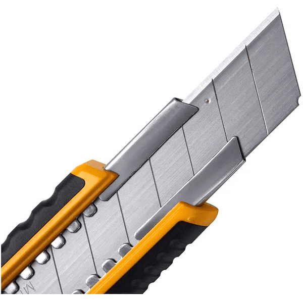 Нож строительный Kangaro Miles FA1806G