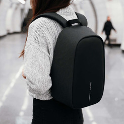 Рюкзак для ноутбука XD DESIGN Bobby Hero Small P705.701 (черный)