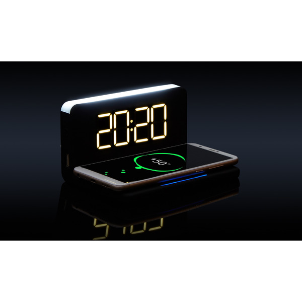 Часы-будильник с быстрой беспроводной зарядкой и ночником EVOLUTION QWC-101 (черный)