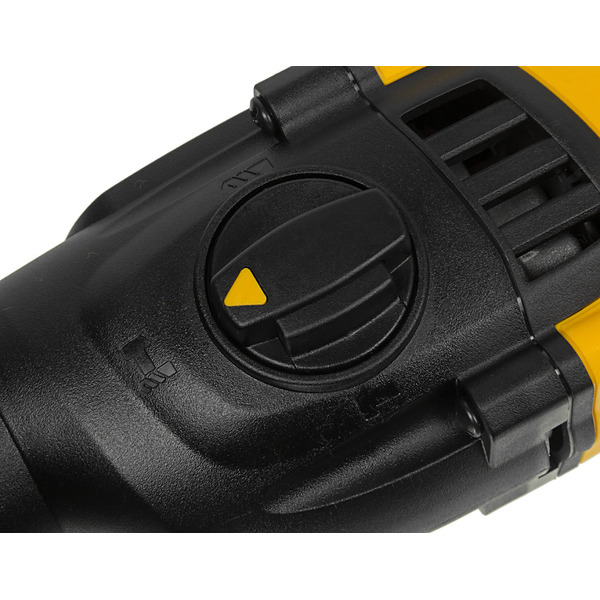 Перфоратор DeWalt D25133K-QS (кейс)