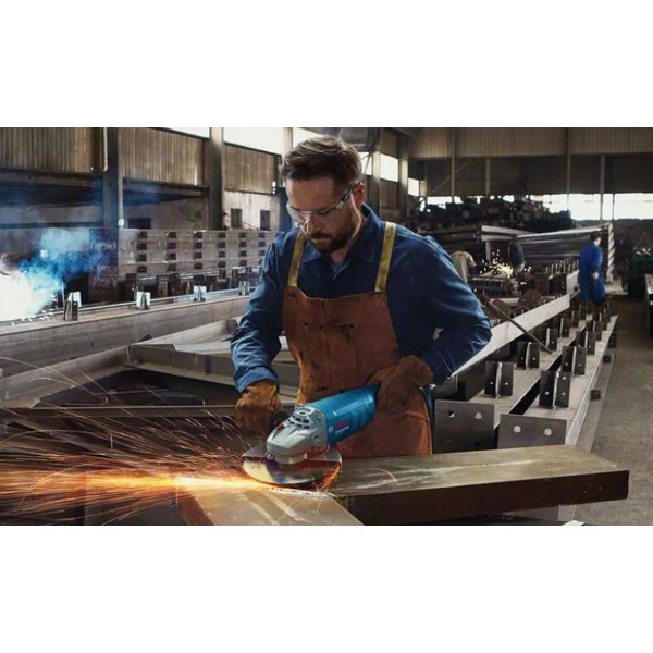 Угловая шлифмашина Bosch GWS 2200 Professional (06018C1320)