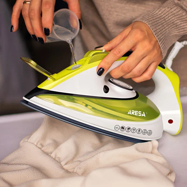 Утюг ARESA AR-3102
