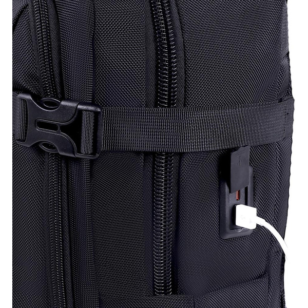 Рюкзак BRAUBERG FUNCTIONAL Solid 272575