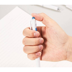 Шариковая ручка Deli Xtream EQ42-BL