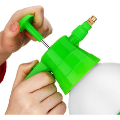 Опрыскиватель садовый помповый Deko DKSP04 2 л (065-0936)