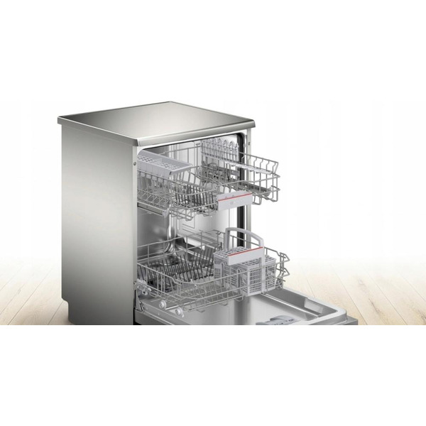 Посудомоечная машина BOSCH Serie 4 SMS4EKI06E