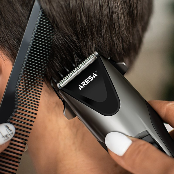 Машинка для стрижки волос электрическая Aresa AR-1813