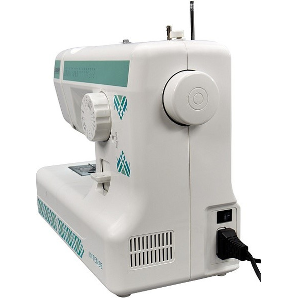 Швейная машина Leader Intense