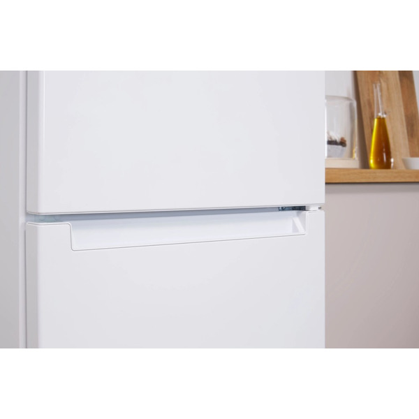 Холодильник INDESIT DS 4160 W