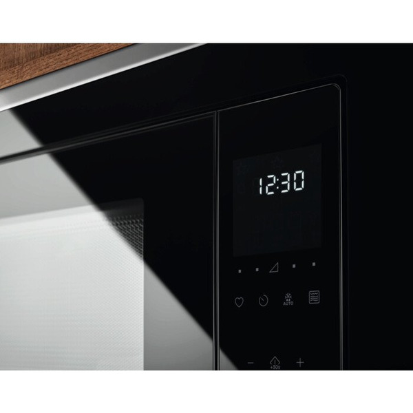 Микроволновая печь Electrolux LMS4253TBX