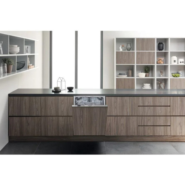 Посудомоечная машина Hotpoint-Ariston HSIC 3T127 C