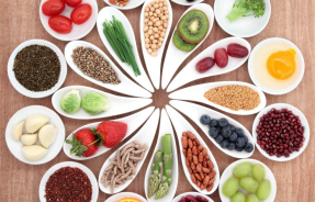 Как выбрать тарелки, блюда, салатники?