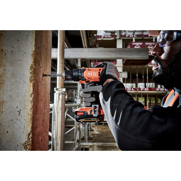 Дрель-шуруповерт AEG Powertools BSB 18G4-202C (4935478631) с 2-мя АКБ, кейс