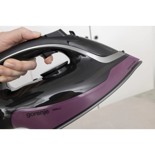 Утюг GORENJE SIK2800BKV