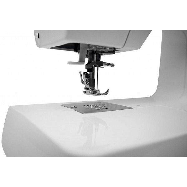 Швейная машина Leader Stellar