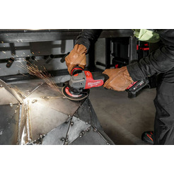 Угловая шлифмашина Milwaukee M18 FSAG125XB-0X Fuel 4933478433 (без АКБ, кейс)