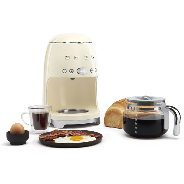 Капельная кофеварка Smeg DCF02CREU