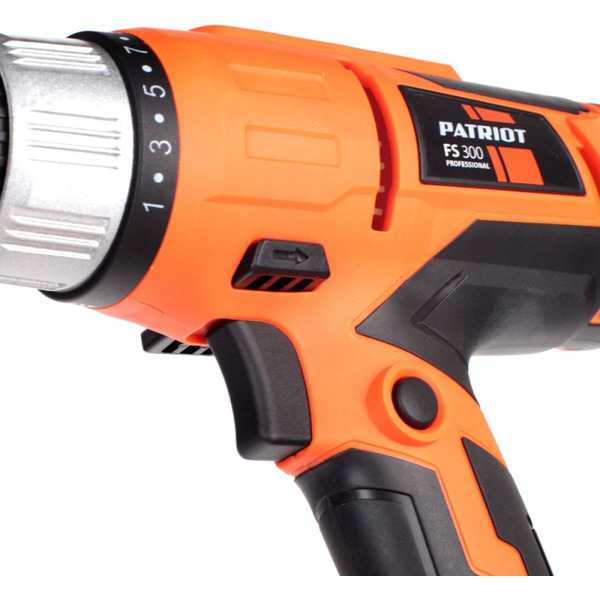 Дрель-шуруповерт Patriot FS 300 (120301400)