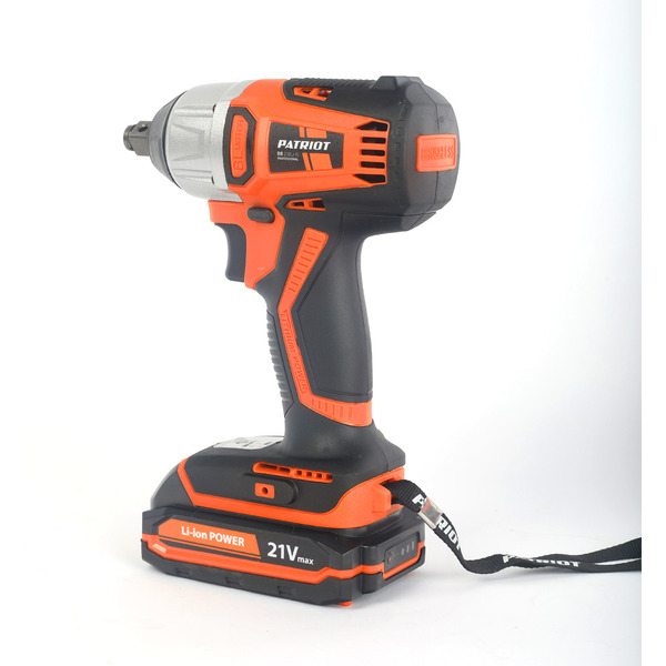 Гайковерт PATRIOT BR 210Li 1/2 UES (c 2 АКБ и ЗУ)