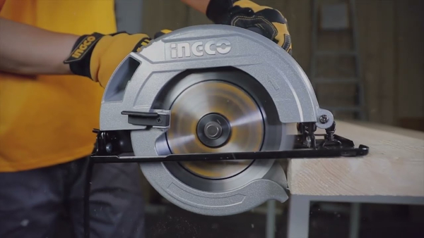 Дисковая пила INGCO CS18568