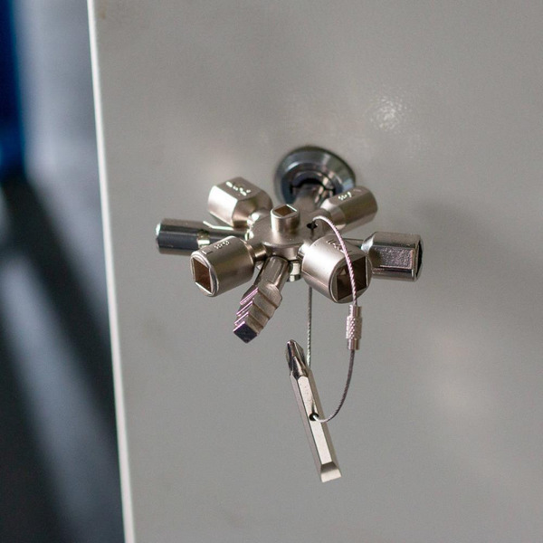 Ключ для электрошкафов КВТ МАСТЕР КЭШ-10 78069