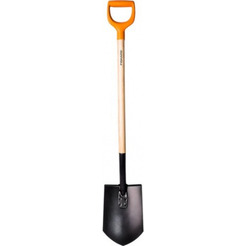 Лопата штыковая с деревянным черенком FISKARS (1026660)