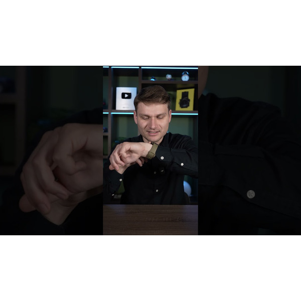 Умные часы Apple Watch Series 12 42 мм MJEF4X/A (алюминиевый корпус, бронзовый/оливковый, спортивный силиконовый ремешок S/M)