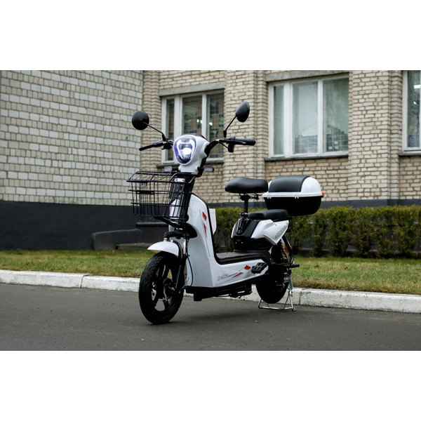 Электроскутер AVM Delta (белый)