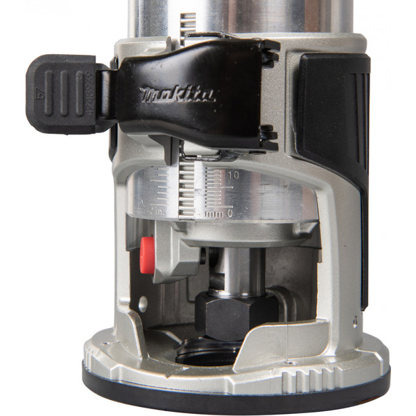 Фрезер Makita RT001GZ19 (без АКБ)