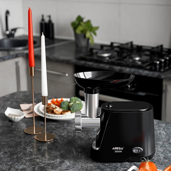 Мясорубка Aresa AR-2104
