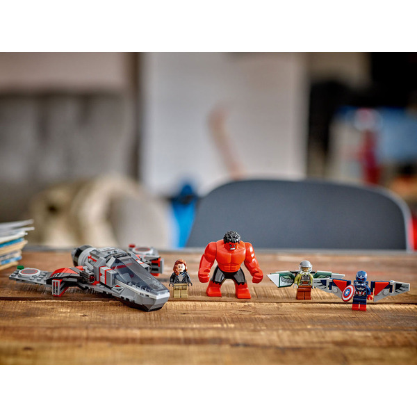 Конструктор LEGO Super Heroes Битва Капитана Америки против Красного Халка 76292