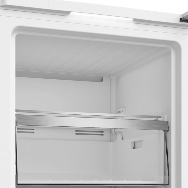 Морозильник GRUNDIG GFPN66821W