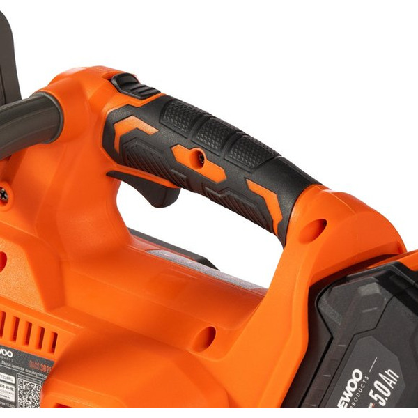 Аккумуляторная пила Daewoo Power DACS 3021Li Set