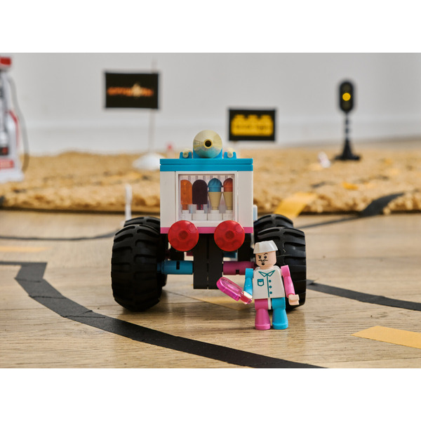 Конструктор Brick Labs Крушилы: Мороженщик AB-1601