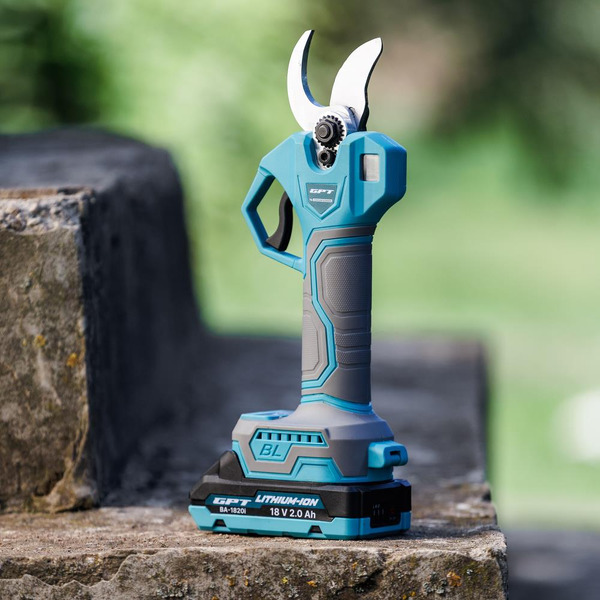 Секатор аккумуляторный GPT GBPS-M1825B12-BL