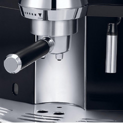 Кофеварка DeLonghi EC 820.B